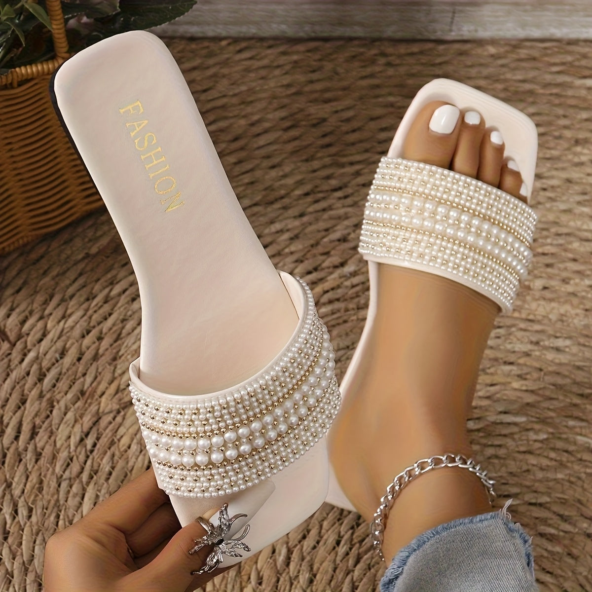 Elegant Women'S Slide Sandals with Pearl & Rhinestone Accents - Chic Open Toe, Flat Heel, Rubber Sole, Easy Care, Ideal for Home & Beach Outings, Strappy Sandals